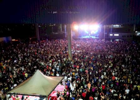 Noite memorável: Show do Raça Negra atrai público recorde em Nova Andradina
